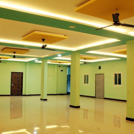 Utsav Lodge And Mangal Bhavan Pipariā Zewnętrze zdjęcie
