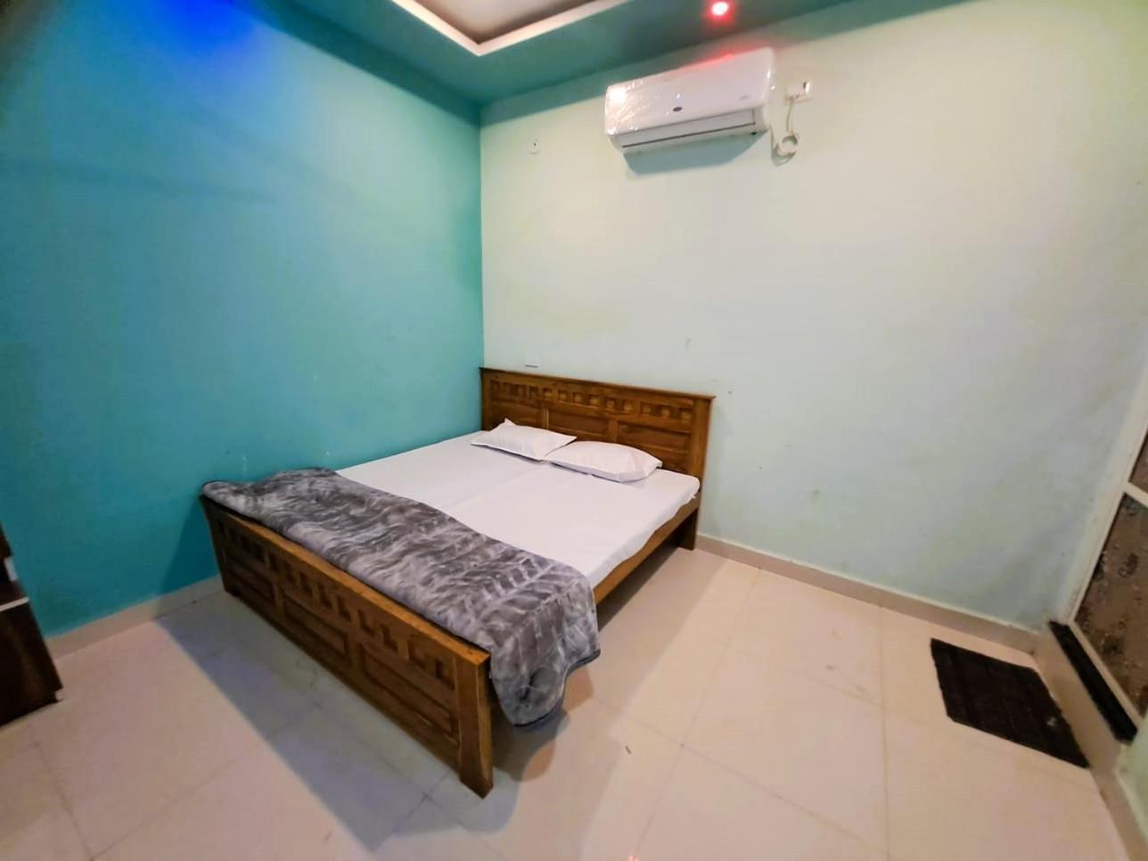 Utsav Lodge And Mangal Bhavan Pipariā Zewnętrze zdjęcie